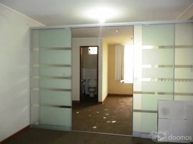 Vendo linda oficina a 3cdras Rambla Aviacion cdra.28 - San Borja - 1