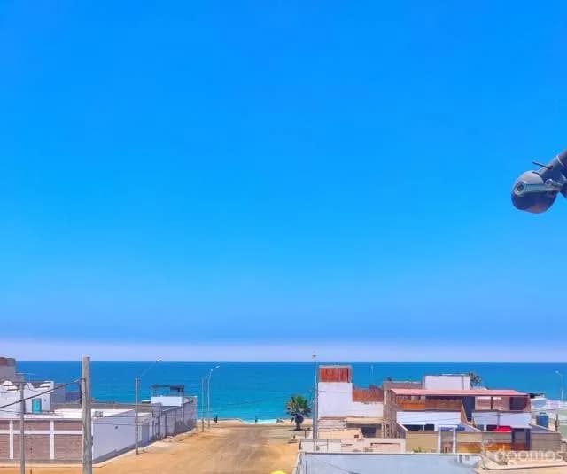 Casa de playa amplia en punta negra - 1