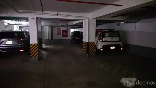 Estacionamiento en San Isidro - 1