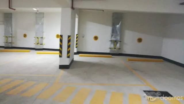 ALQUILO ESTACIONAMIENTO BAJO TECHO - SOTANO 1 EDIFICIO PEQUEÑO - 1
