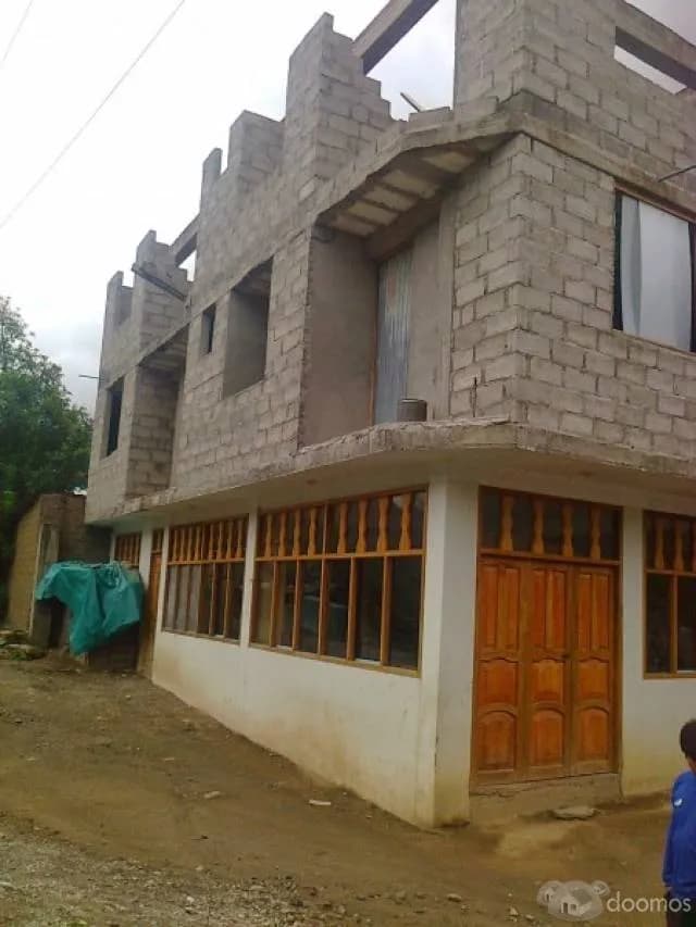 Vendo casa por ocasión  en corazón de Santa Teresa - 1