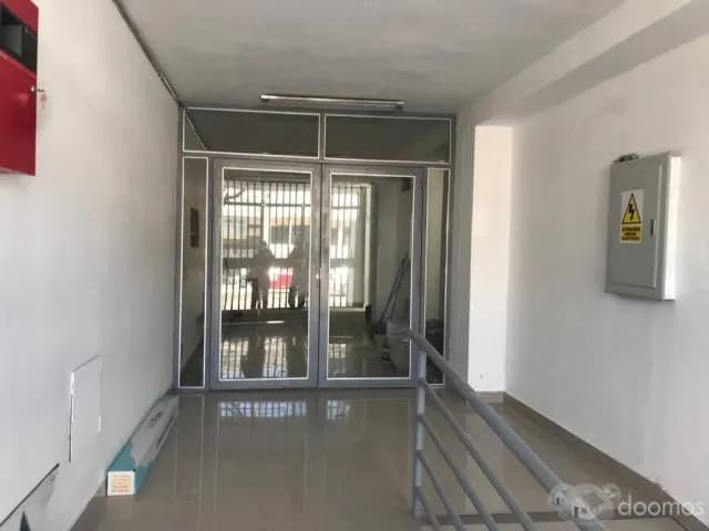 Se alquila Edificio, ideal para empresas, institutos, Entidades del estado, consultorios, otros. - 1