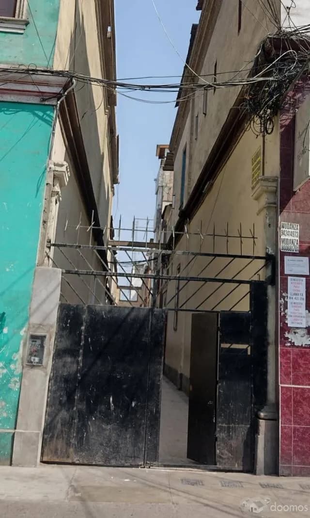 GRAN OFERTA!! CASA PARA VIVIR O PARA ALMACEN - 1