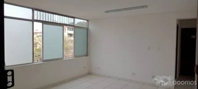 ALQUILO IMPECABLE OFICINA EN SURCO - 1