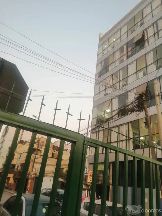 Ate vendemos edificio de 7 pisos 3 sótanos  20 estacionamientos - 1