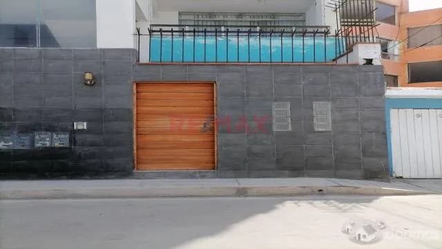 En Venta Lindo Flat En Playa Arica A Una Cuadra De Acceso Al Mar - 1