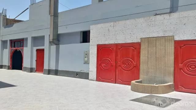 Venta De Hotel En Puente Piedra Con Discoteca Y Estacionamienros - 1