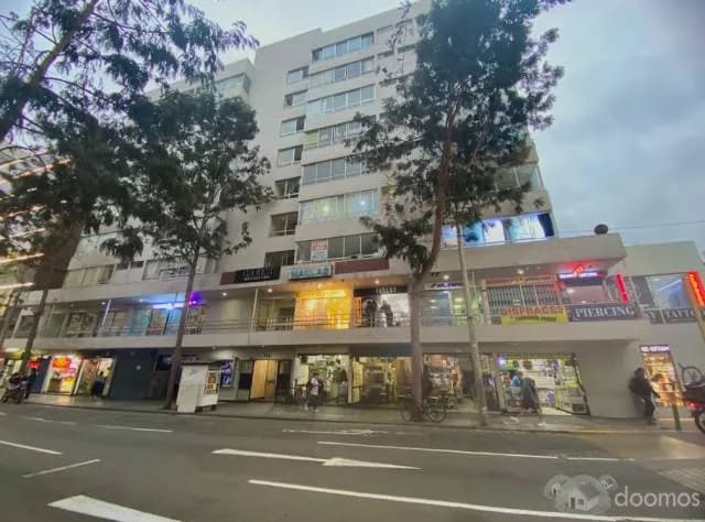 VENDO AIRES en Edificio De Oficinas Y Comercio FRENTE AL PARQUE KENNEDY - PRECIO NEGOCIABLE! - 1