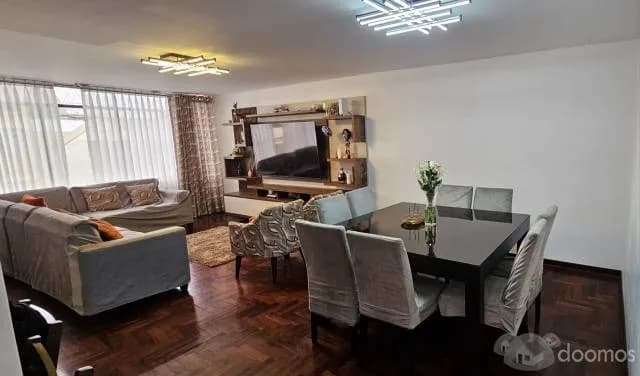 EN VENTA MAGNÍFICO DEPARTAMENTO REMODELADO A 2 CUADRAS DE PARQUE - 1