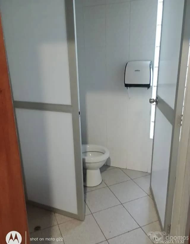 Vendo local  comercial $150,000 US - 1