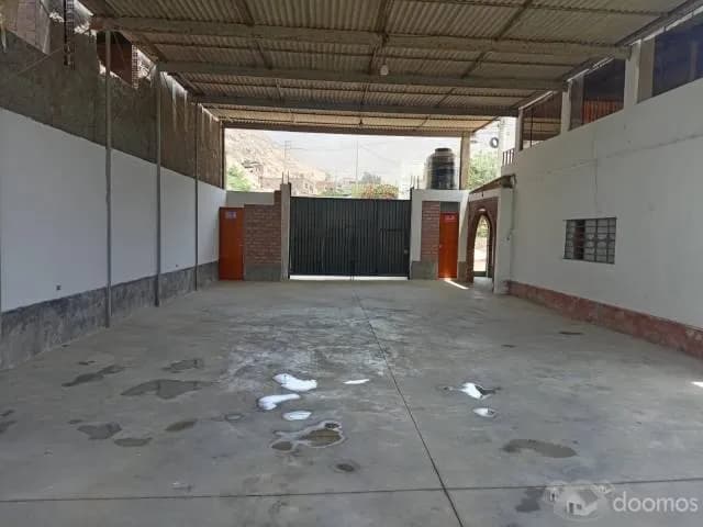 Se Alquila Local Comercial en Picapiedra - 1