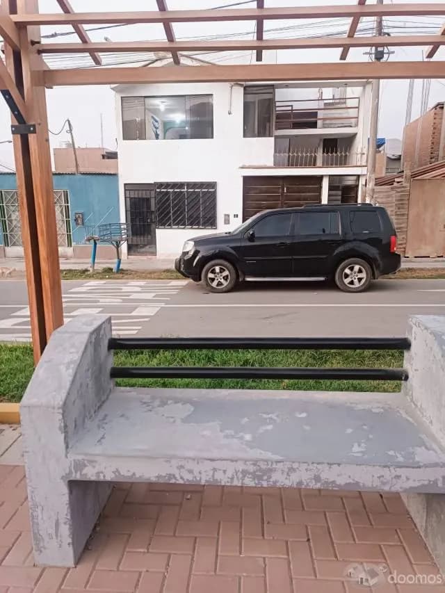 VENTA DE CASA 90,000 DOLARES DE 177 mt2 DE 3 PISOS - 1