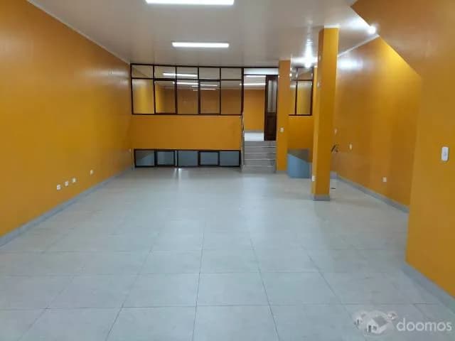 LOCAL COMERCIAL EN ESTRENO - 1