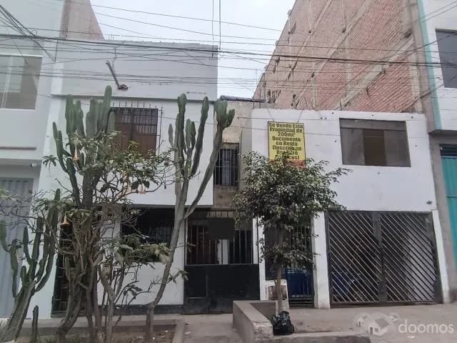 SE VENDE COMO TERRENO IDEAL PARA MERCADO, DEPOSITO O EDIFICIO - 1