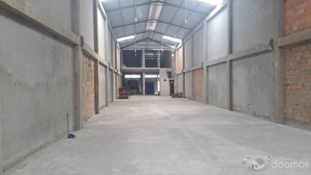 VENTA DE LOCAL -ALMACEN  DE ESTRENO  $ 480,000 - 1