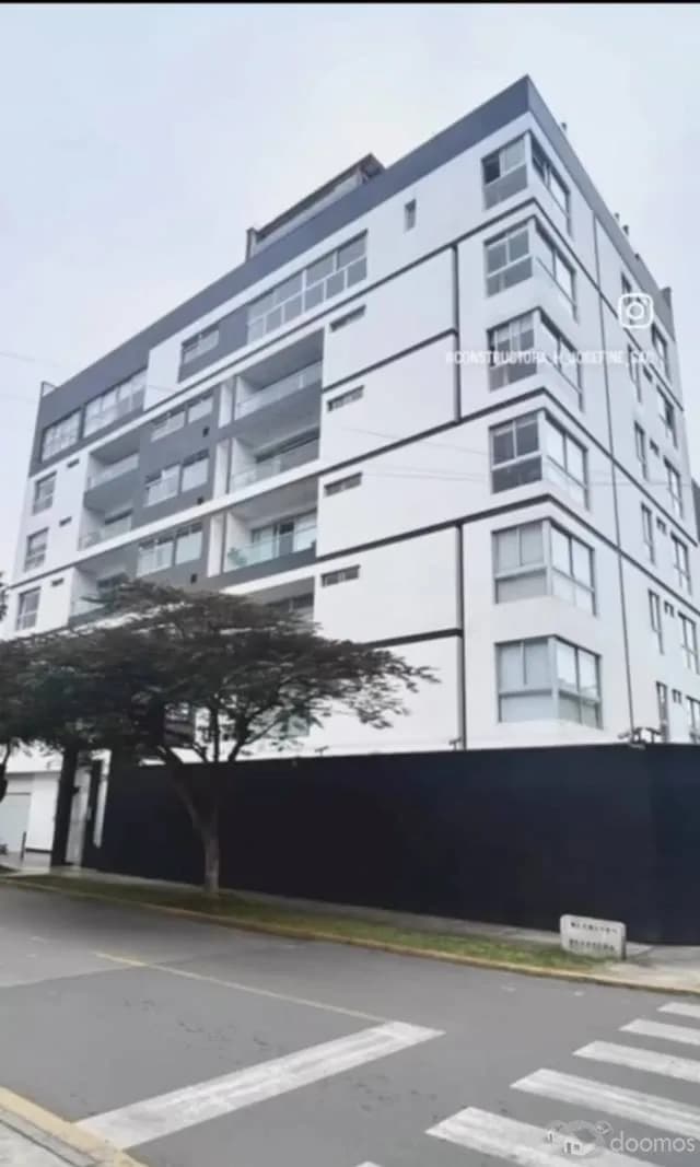 VENDO Lujoso PENTHOUSE en SURCO - 1