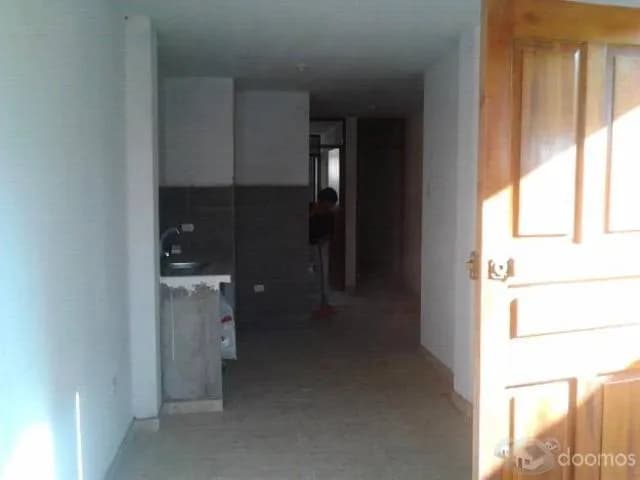 VENDO CASA DE 2 PLANTAS MÁS AIRES EN EL CALLAO - 1