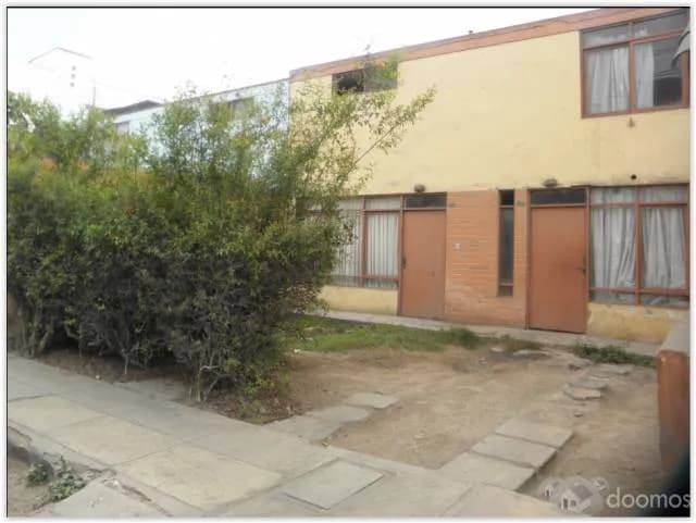 TERRENO EN VENTA - 240m2 - Zonificación: VT (Vivienda Taller) - 1