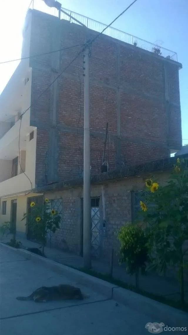 VENDO TERRENO POR OCASIÓN  - 300 m2  - 65.000 $ - 1