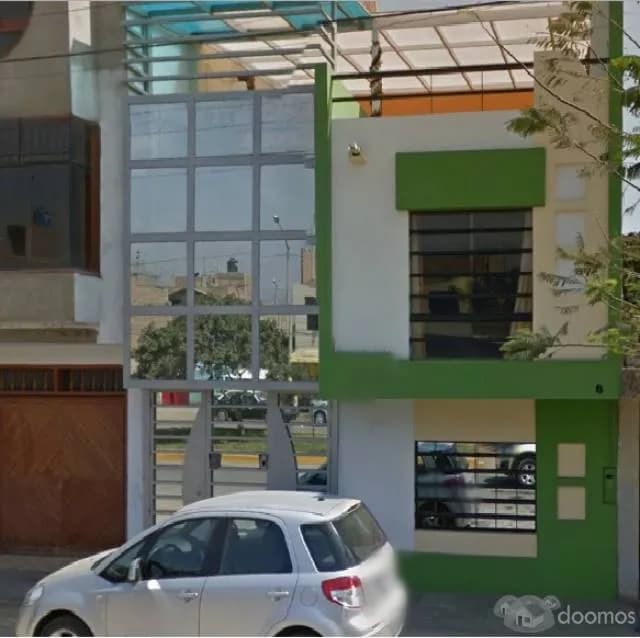 VENTA DE CASA CON ACABADOS DE PRIMERA EN LAREDO - 1