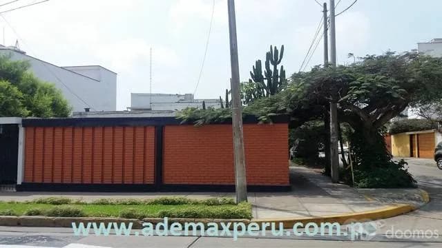 Vendo Casa o Terreno en San Borja 314 M2 - 1