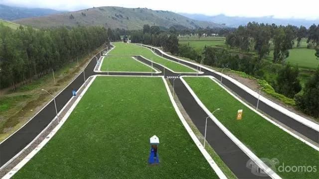 Remate de terreno en urbanización portales de Huancayo por Viaje - 1