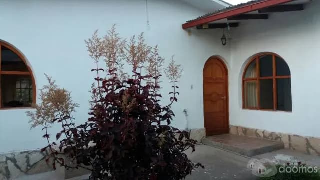 Alquilo bonita casa de campo - Urubamba - 1