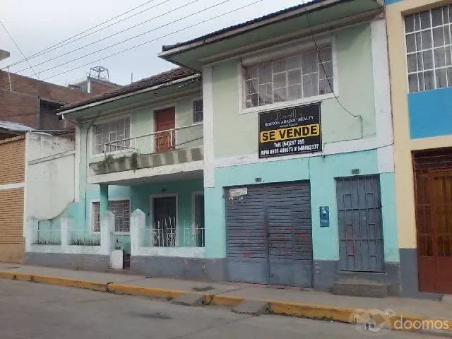 VENTA DE CASA A PRECIO DE TERRENO Jirón Dos de Mayo el Tambo Huancayo. - 1