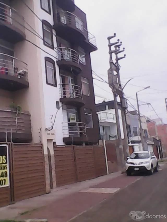 VENTA DE DEPARTAMENTO EN EXCLUSIVA ZONA UBR. EL GOLF - 1