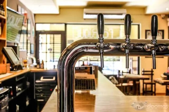 Traspaso bar Especializado - 1