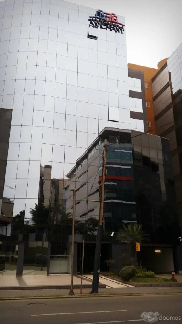 Alquiler de Estacionamientos en San Isidro - 1