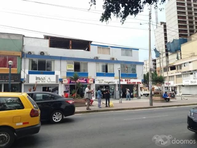 Se Alquila Oficina o Consultorio Médico - 1