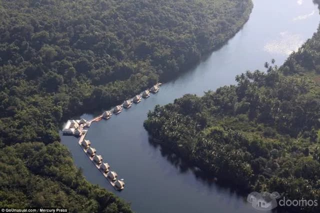 BUSCO  SOCIO INVERSIONISTA  PARA CONSTRUCCION DE HOTEL CINCO ESTRELLAS, FLOTANTE EN EL RÍO AMAZONAS - 1
