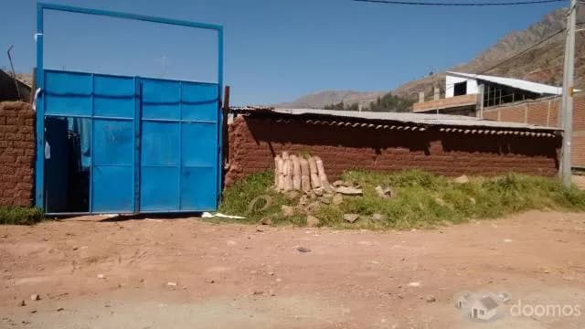 Alquilo o vendo casa terreno comercial en Saylla de 654m2 a S/.1500 o 470USD - 1