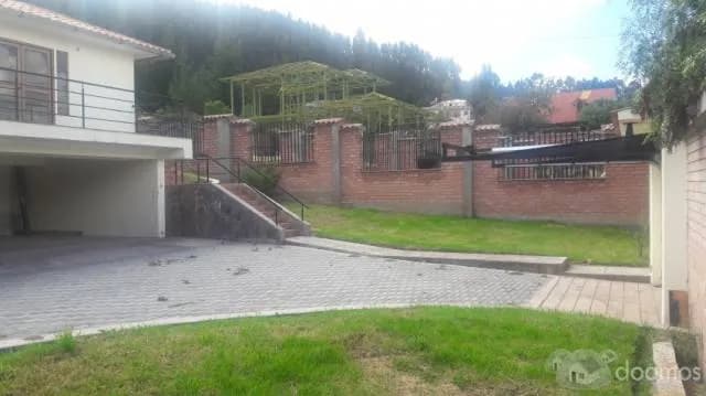 VENDO CASA EN RESIDENCIAL SANTA MARÍA DE 535M2 - 1