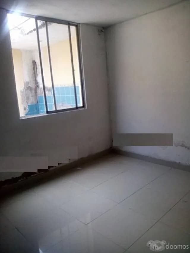 casa segundo sector derecho primer piso - 1