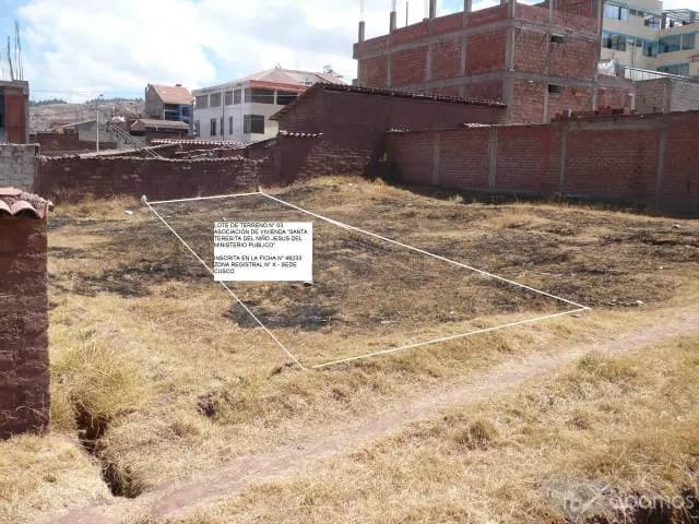 VENDO TERRENO EN URB. SANTA TERESITA DEL NIÑO JESUS - 1