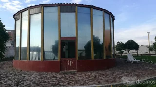 Conjunto de 3 casas con piscina y acceso privado a la playa - 1