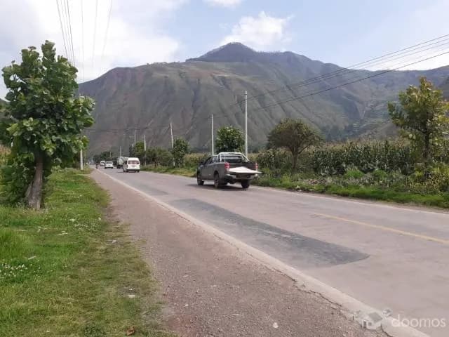 Venta de terreno en el valle sagrado de los incas-Yucay, justo en la autopista Urubamba-Calca. - 1