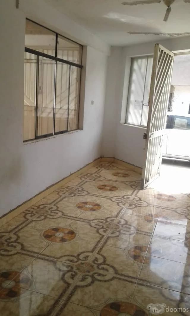 OCASION  VENTA DE CASA EN ASOCIACION VIRGEN DEL ROSARIO - SMP  - (A 5 MINUTOS DEL AEROPÚERTO ) - 1