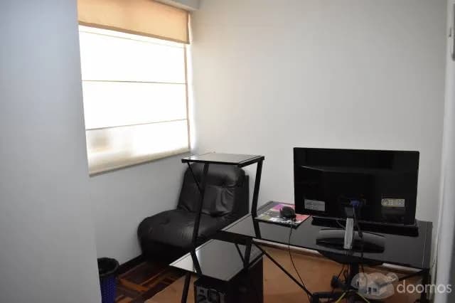 OFICINA FRENTE A LA CORTE SUPERIOR DE JUSTICIA DE LIMA - 1