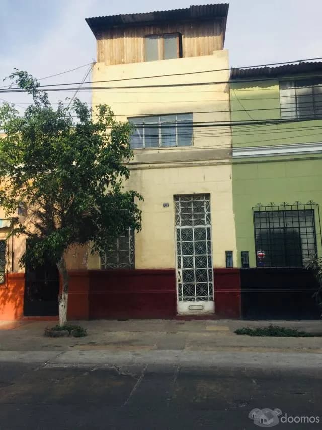 Se alquila casa de 3 pisos! - 1