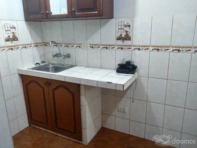 SE ALQUILA DEPARTAMENTO EN LOS GIRASOLES DE HUAMPANI - 1