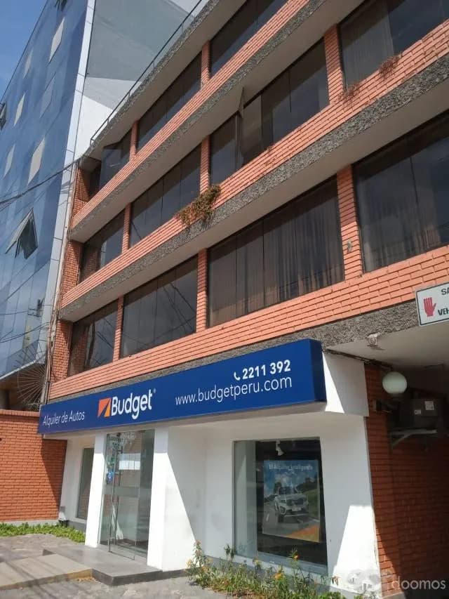 ALQUILO OFICIANAS EN ZONA RESIDENCIAL MIRAFLORES - 1