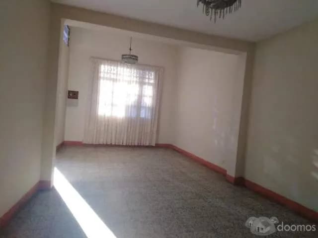 alquilo casa centrica tres dormitorios S/. 1,500 soles - 1