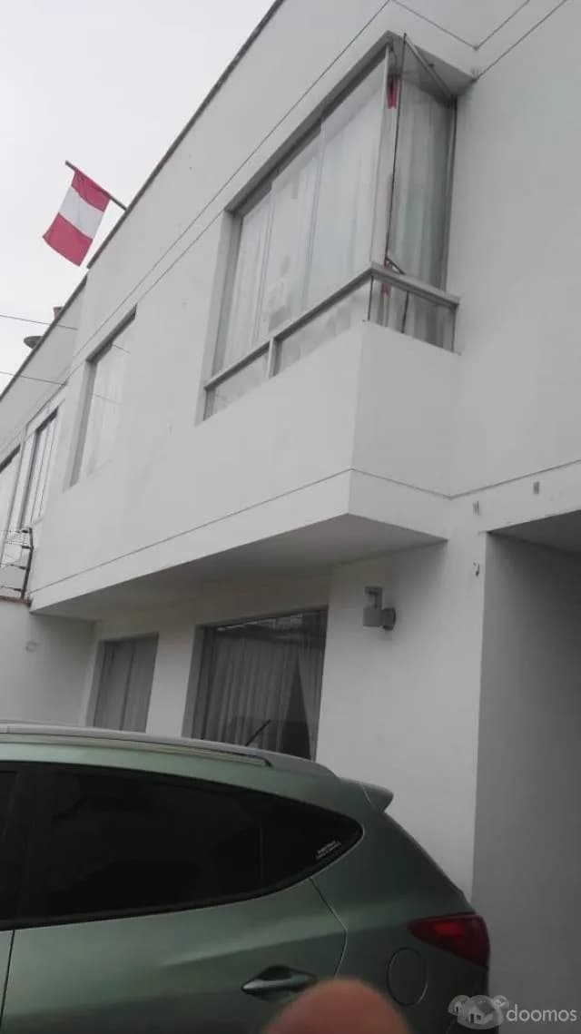 Alquilo Hermosa Casa de 2 Pisos Un Años de Antigüedad - 1