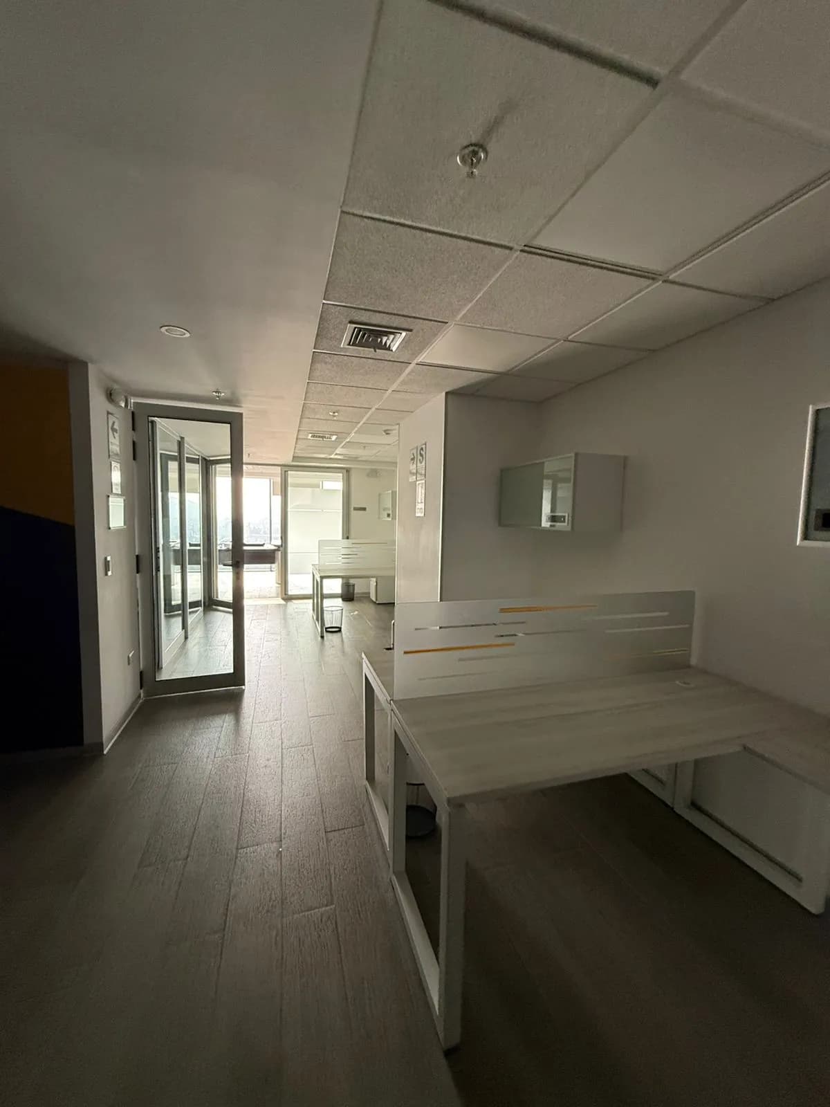 Oficina Corporativa de 290 m² Implementada y Vista a Camacho en Santiago de Surco - 1