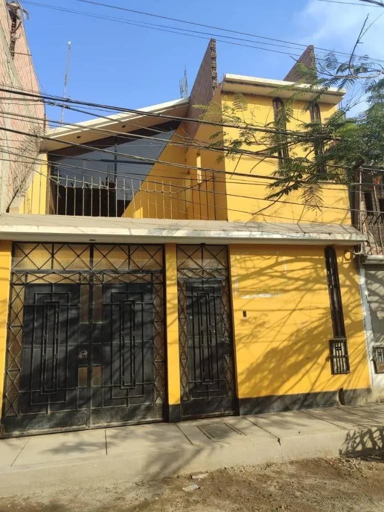 ALQUILER CASA DE 3 PISOS EN SAN MARTIN DE PORRES - PARA NEGOCIO O VIVIENDA - 1