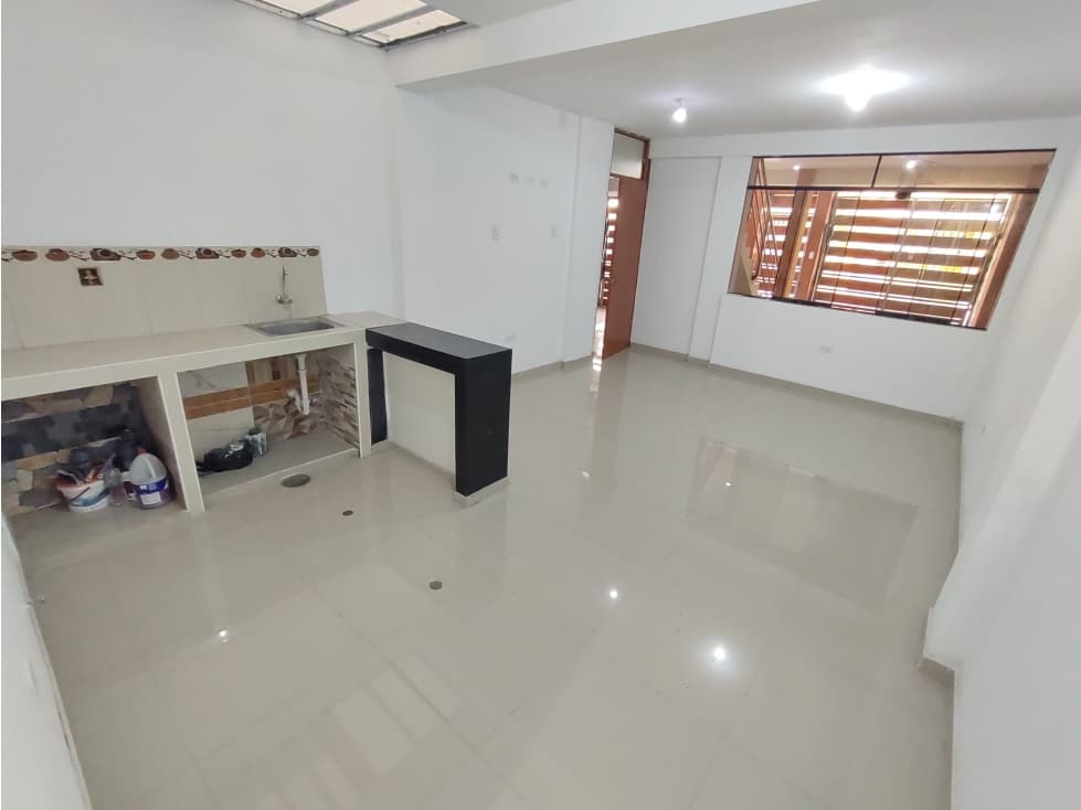 SAN JUAN DE MIRAFLORES - VENTA DEPARTAMENTO + COCHERA - ÁREA 60m2 - 1