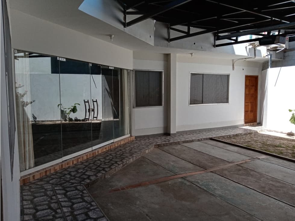 HERMOSA VIVIENDA EQUIPADA - PUCALLPA - 1